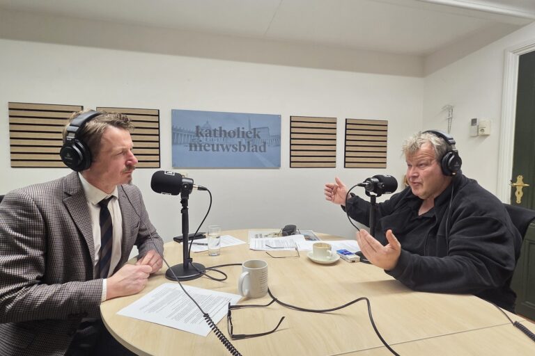 Titus Brandsma vandaag aflevering 1