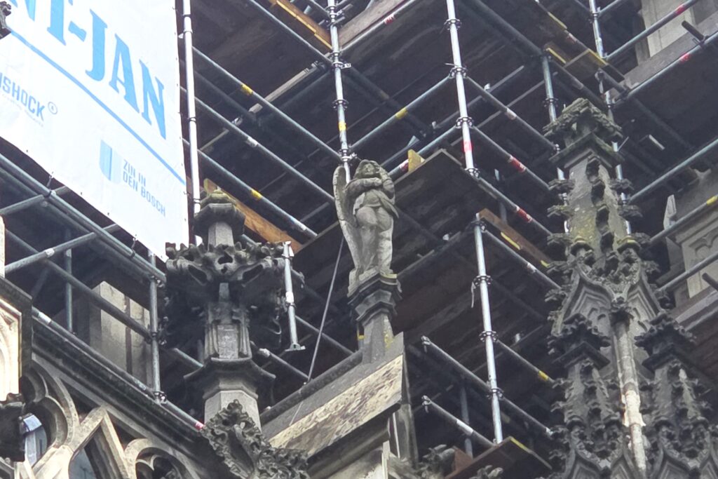 Bellende Engel Sint-Jan krijgt update: beter zichtbaar en interactiever bellen