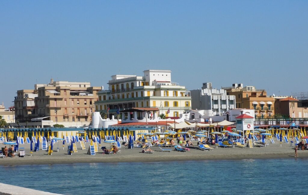 Lido di ostia beach lungomare toscanelli